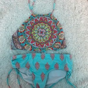 Girl’s reversible billabong bikini